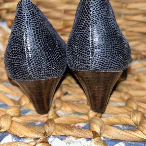 Giani Bernini Navy Blue Textured Peep Toe Flats 9.5 M - Picture 10 of 10